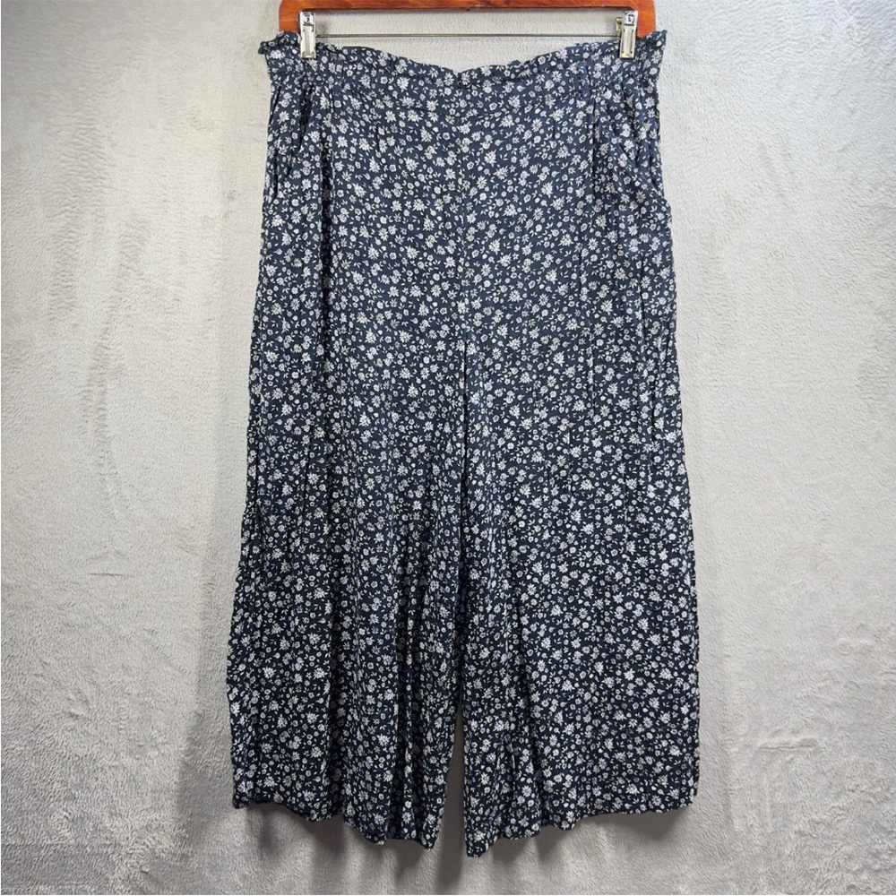 American Eagle Floral Print Women's pants